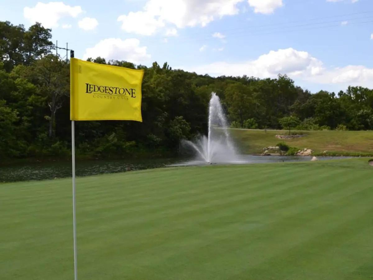 Golf On Site - Walk-In Shower - Jetted Tub - Free Attraction Tickets Included Branson Eksteriør bilde