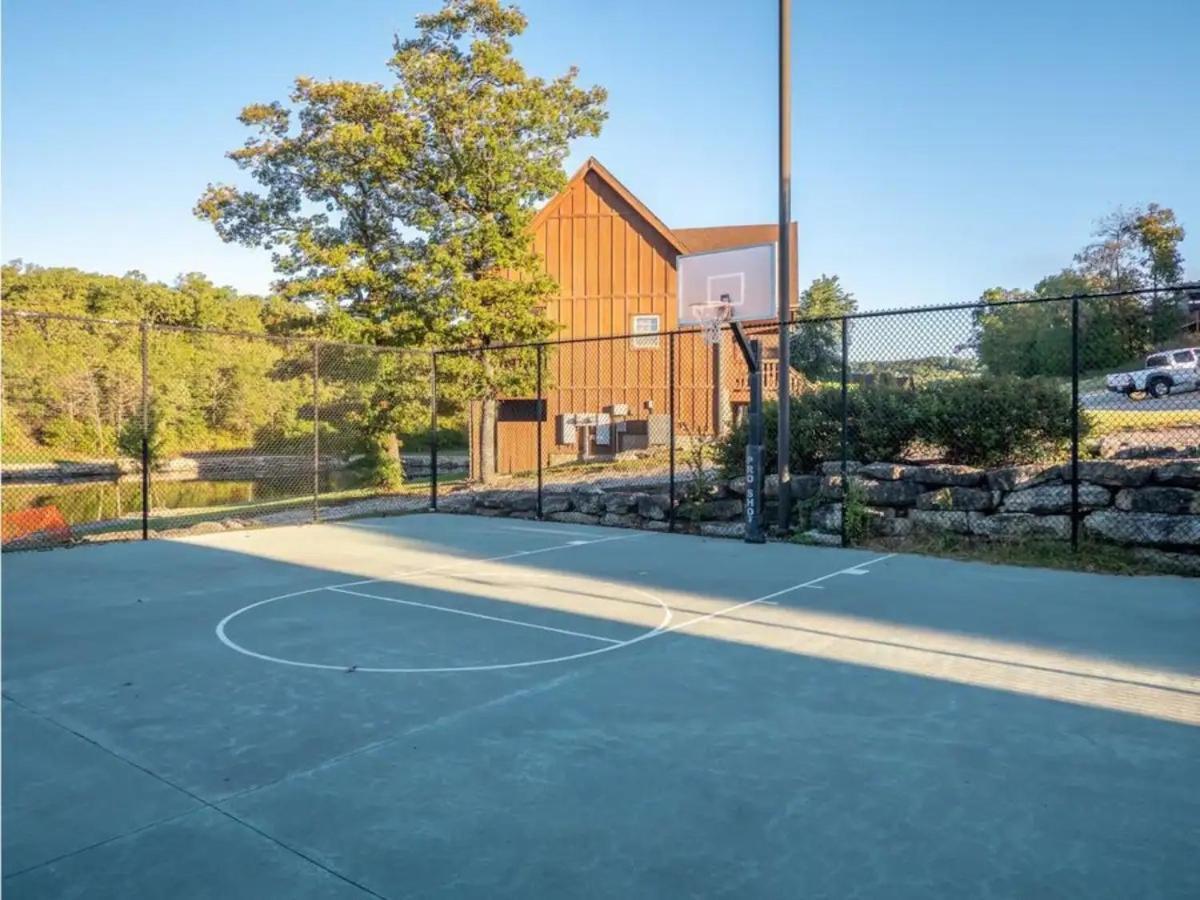 Golf On Site - Walk-In Shower - Jetted Tub - Free Attraction Tickets Included Branson Eksteriør bilde