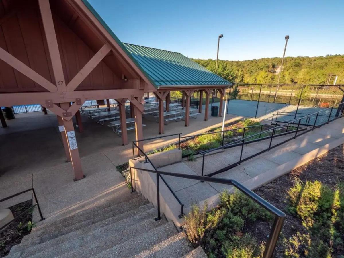 Golf On Site - Walk-In Shower - Jetted Tub - Free Attraction Tickets Included Branson Eksteriør bilde